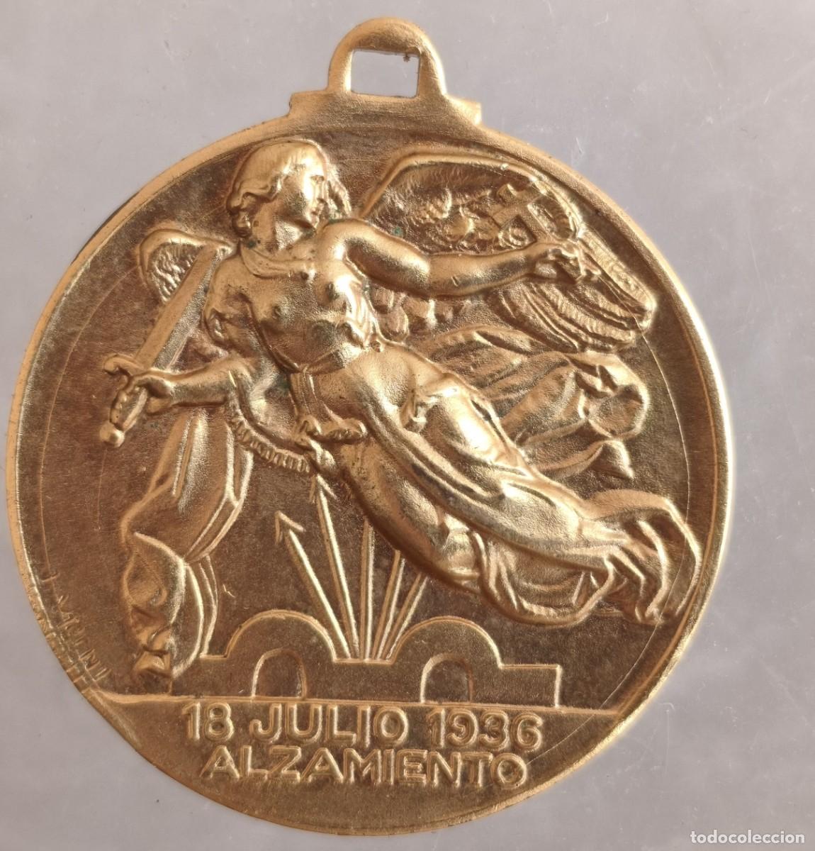Militaria: Espa&ntilde;a. Conmemorativa de la Guerra Civil. Medalla del Alzamiento y Victoria. 1936-1939. Metal dorado