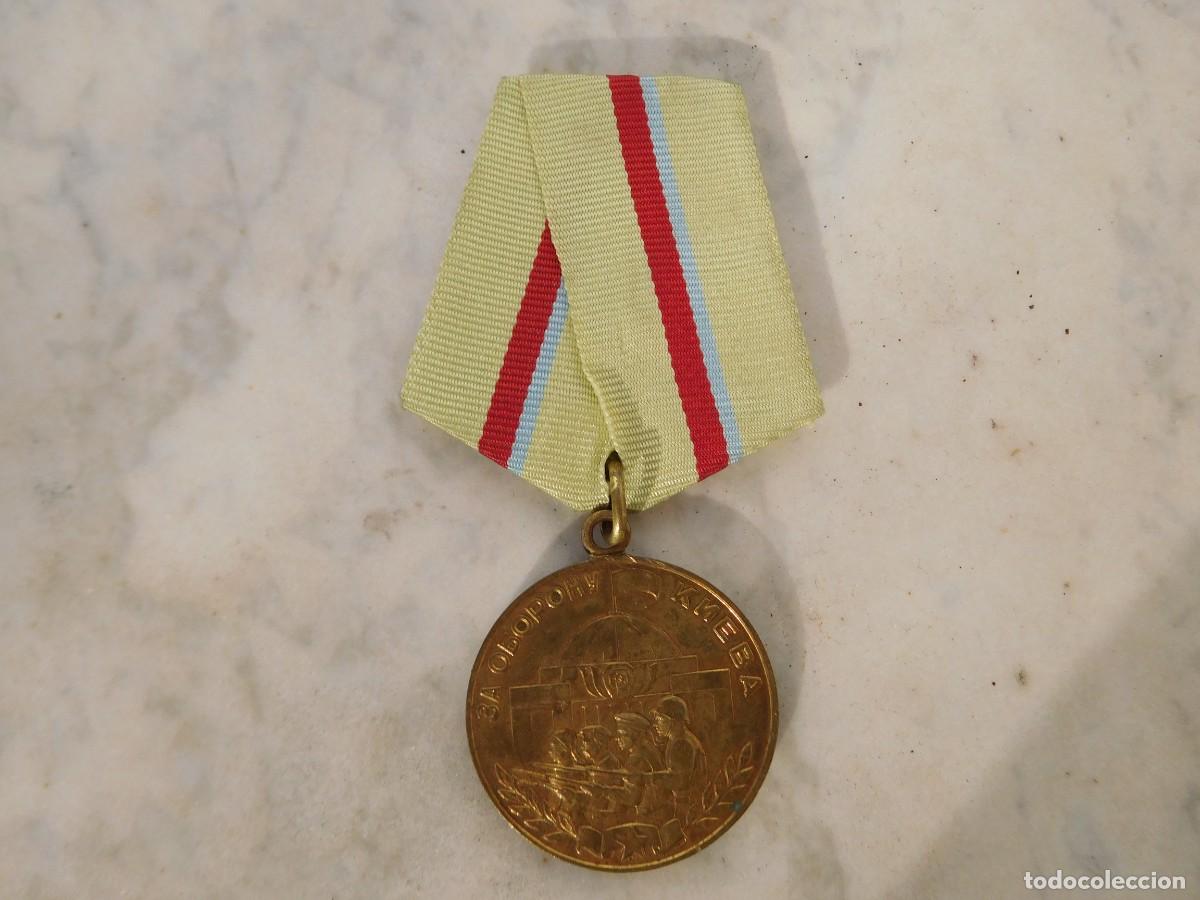 Militaria: Rusia URSS. Medalla por la defensa de Kiev. WW2