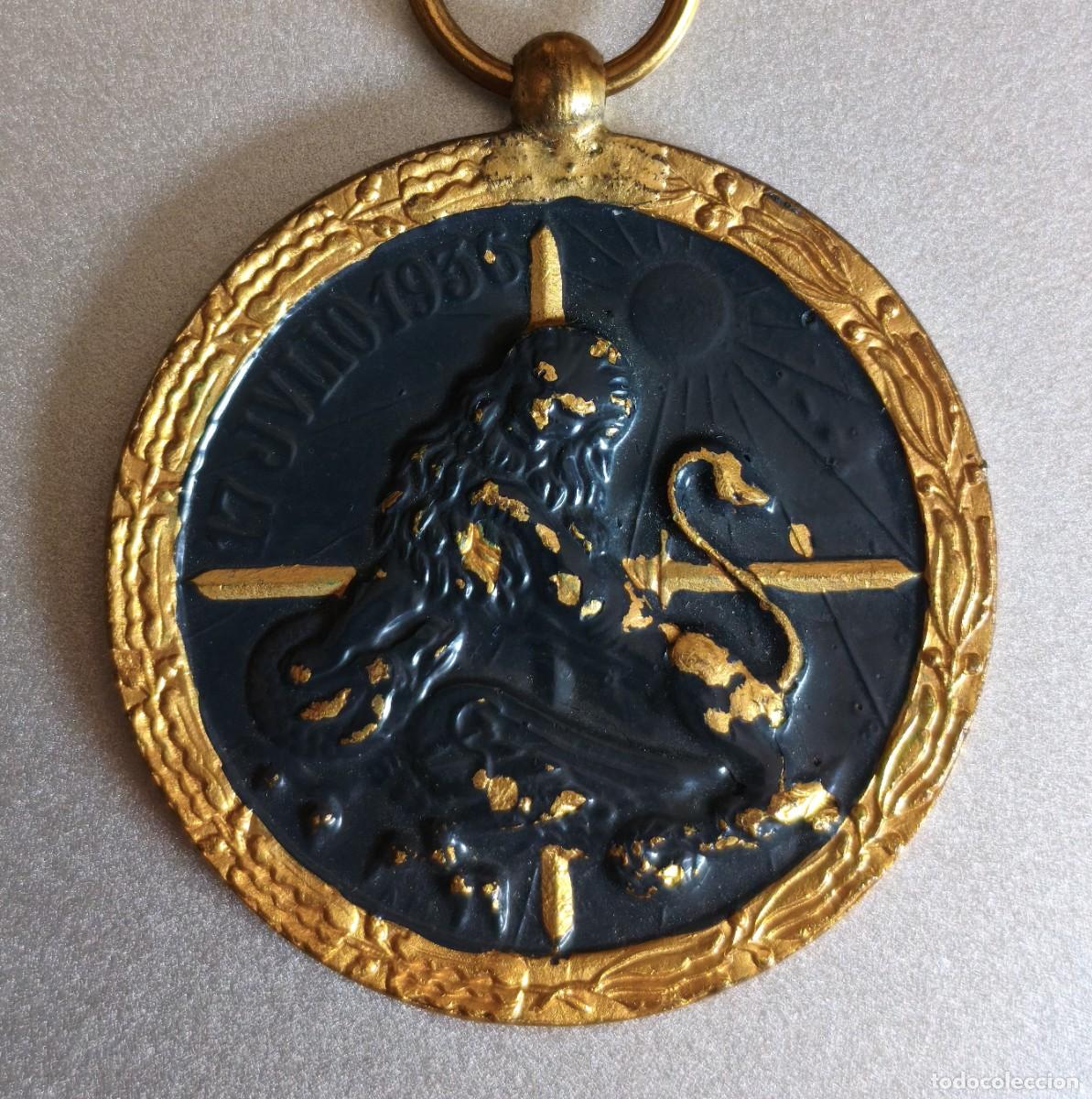 Militaria: Medalla de la Campa&ntilde;a. 1936-1939. Con cinta de vanguardia