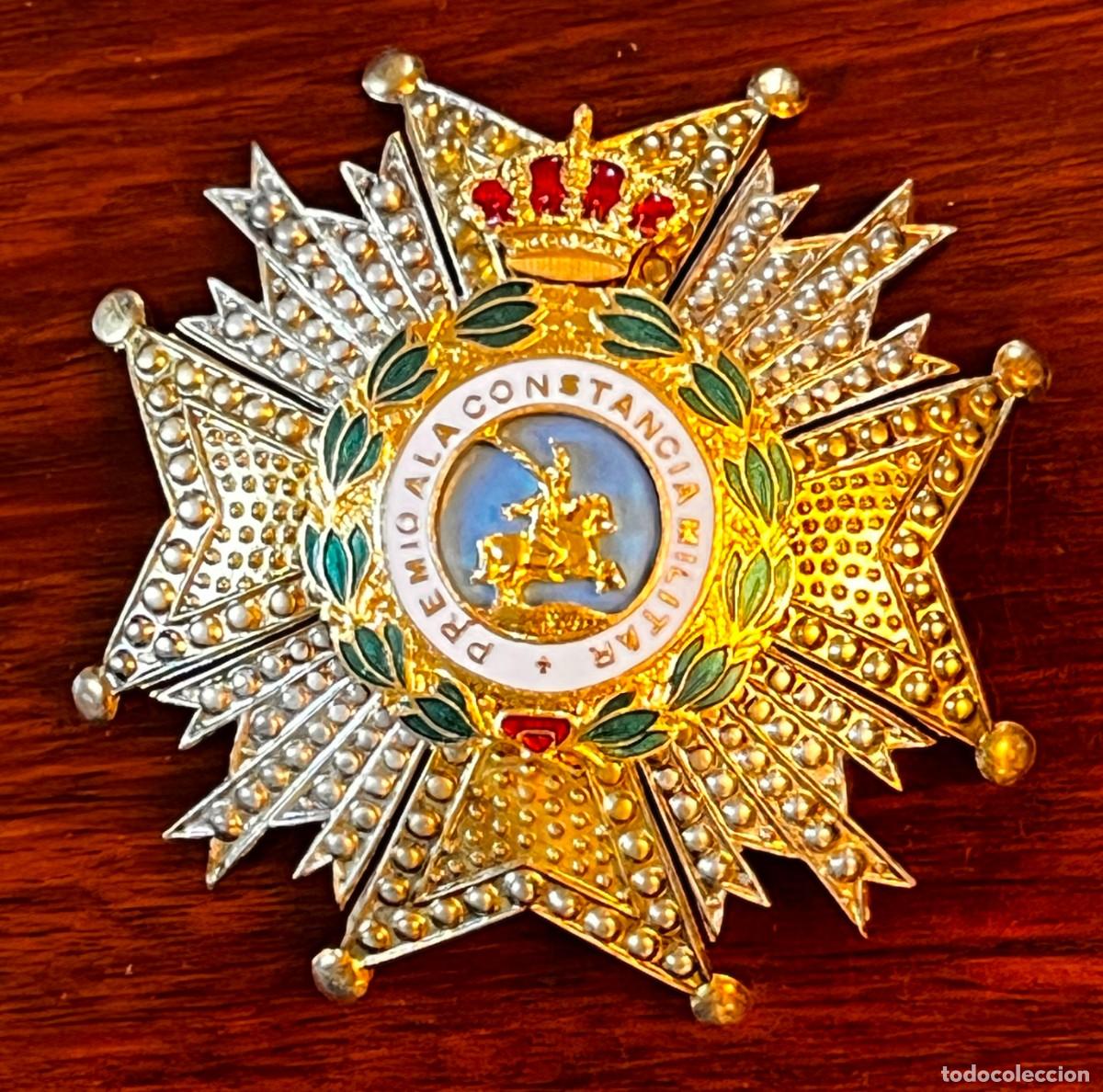 Militaria: Antigua medalla o placa de la Orden de San Hermenegildo, epoca Juan Carlos I, original. mide 7 cms.