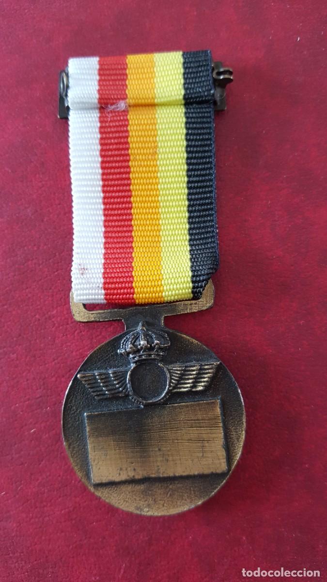 Militaria: MEDALLA VIRGEN DE LORETO EJERCITO DEL AIRE - Foto 2