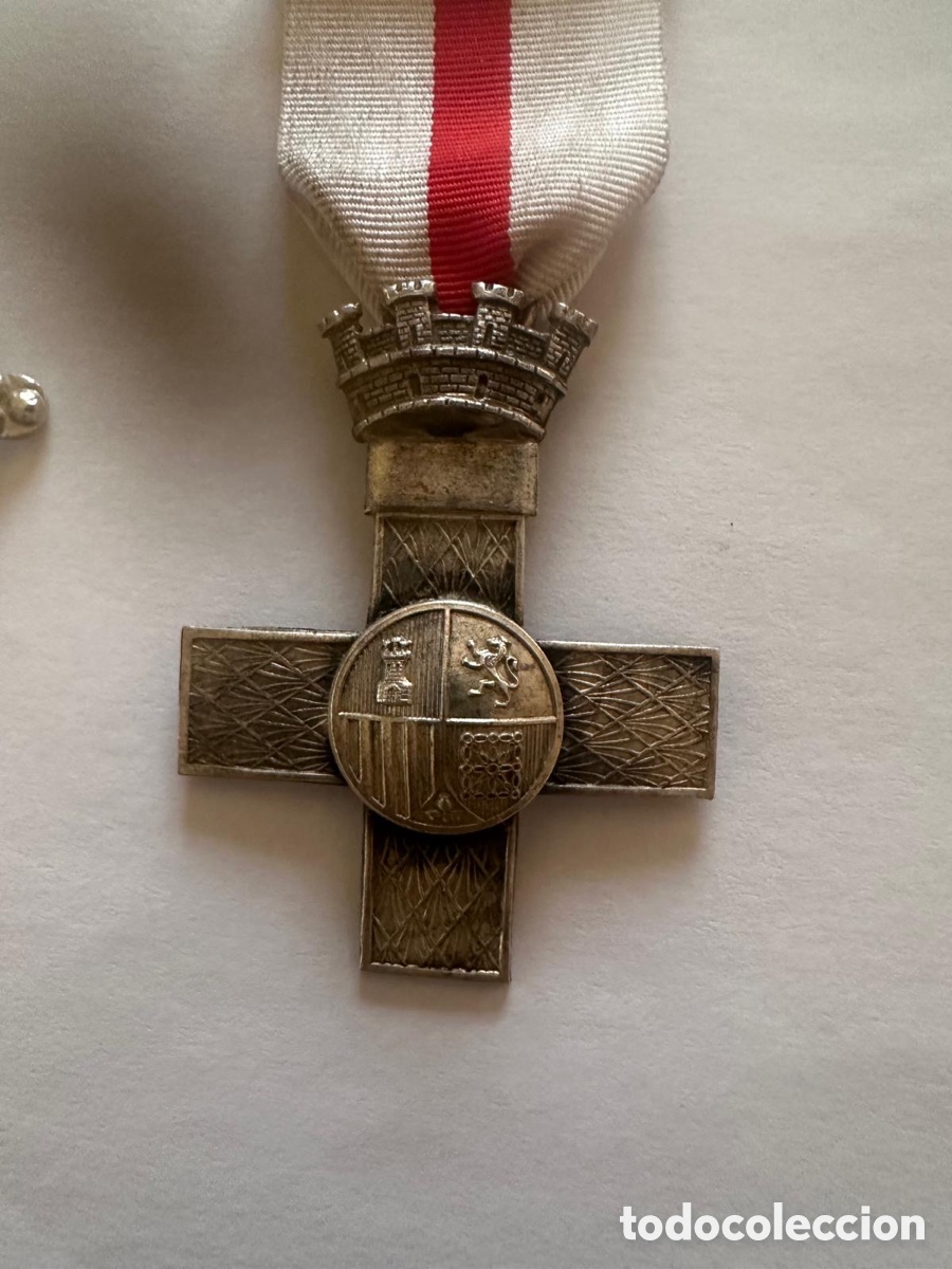 Militaria: Medalla M&eacute;rito Militar Categor&iacute;a Plata Rep&uacute;blica