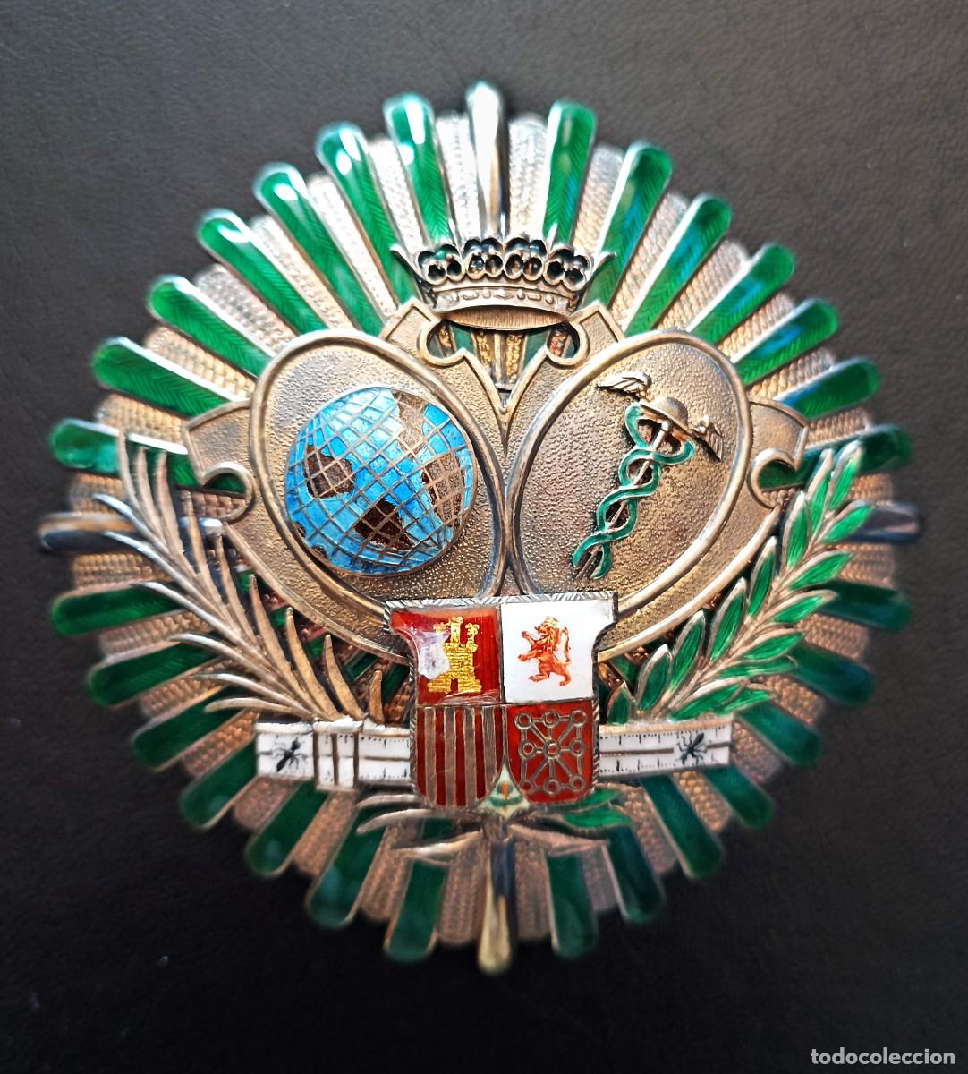 Militaria: GRAN PLACA AL MERITO DEL COMERCIO MUNDIAL. EPOCA FRANCO. PLATA CONTRASTADA
