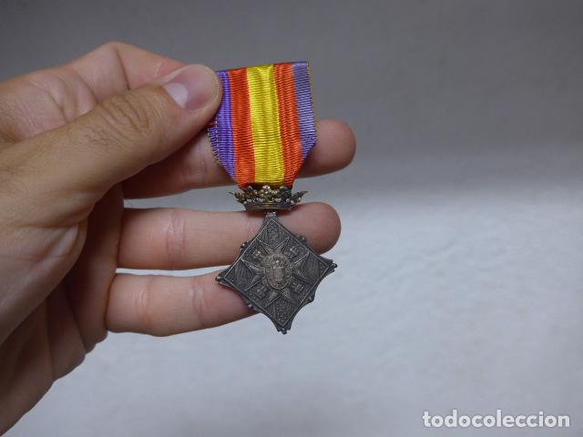 Militaria: Antigua medalla del centenario del sitio de gerona, girona, original.