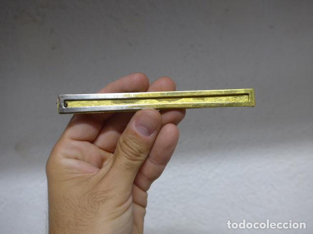 Militaria: Antiguo gran pasador o prendedor de medallas espa&ntilde;ol, original.