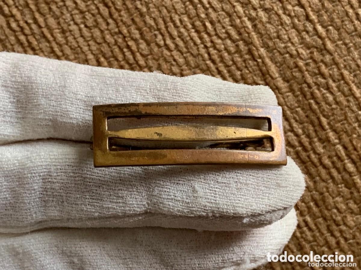Militaria: ANTIGUO PRENDEDOR DE MEDALLA PASADOR