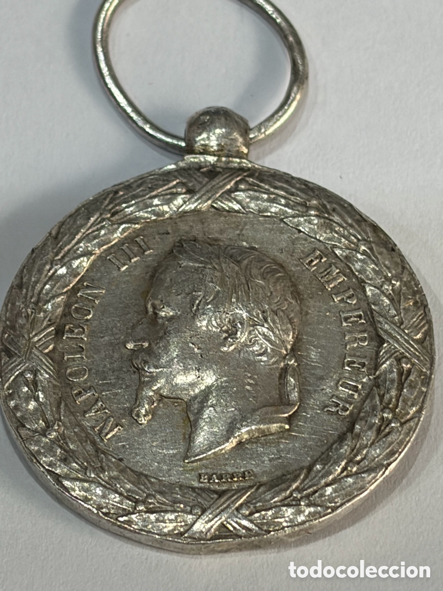 Militaria: Medalla en Plata - Campa&ntilde;a de Italia 1859 - Napole&oacute;n III - mide 3 cm de di&aacute;metro -