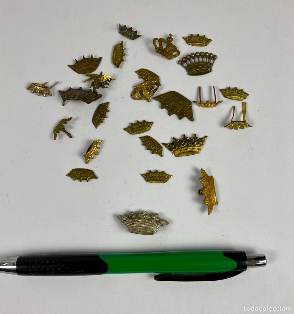 Militaria: CORONA REAL y NOBILIARIA lote de 25 unidades parte de antigua condecoraci&oacute;n CASTELLS