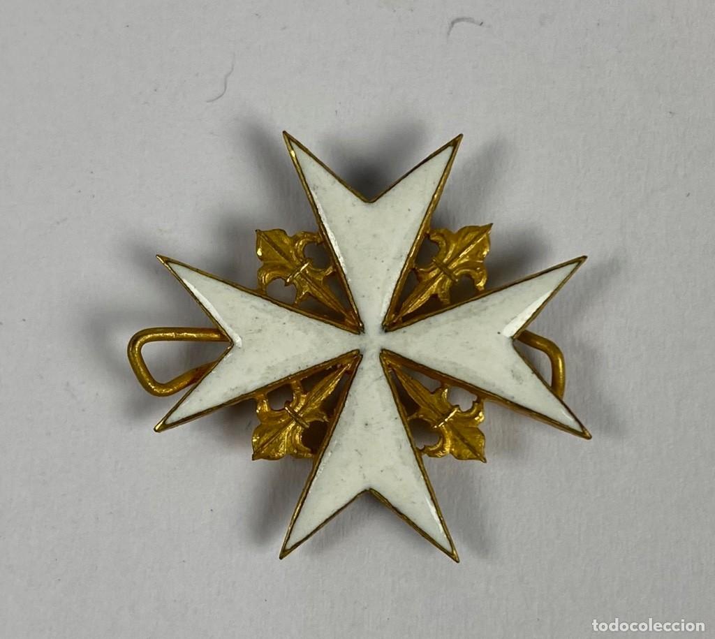 Militaria: Componente de condecoraci&oacute;n Cruz blanca esmaltada Castells 2