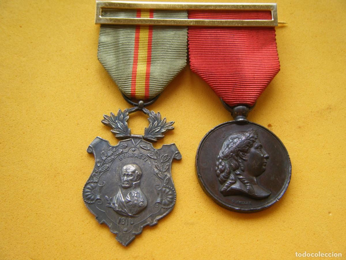 Militaria: PASADOR CON MEDALLA SITIO DE CIUDAD RODRIGO Y BOMBARDEO DEL CALLAO