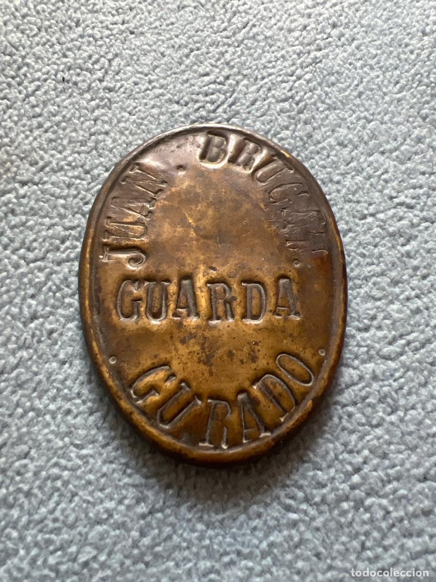 Militaria: Pla&ccedil;a Guardia Gurado .Laton