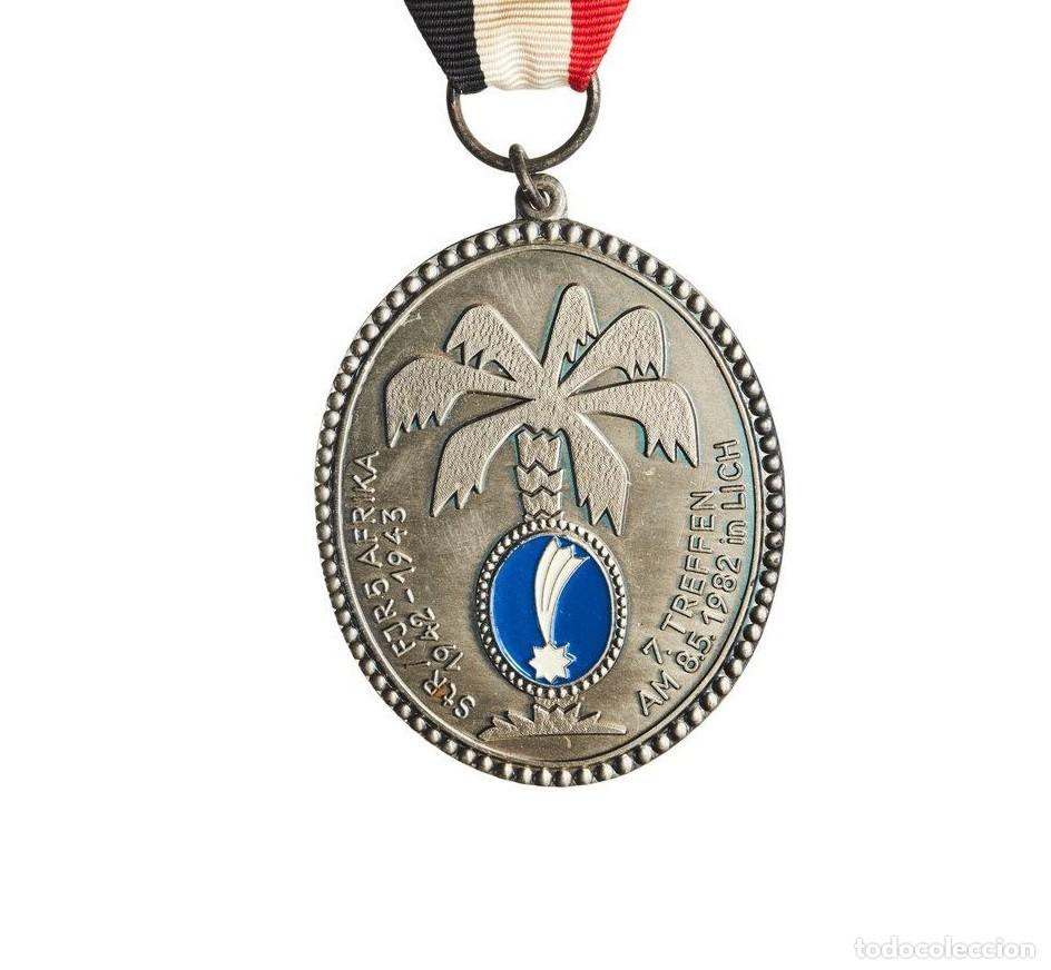 Militaria: Alemania: 1982 Medalla encuentro veteranos 5&ordm; regimiento paracaidistas de asalto del Afrika Korps.