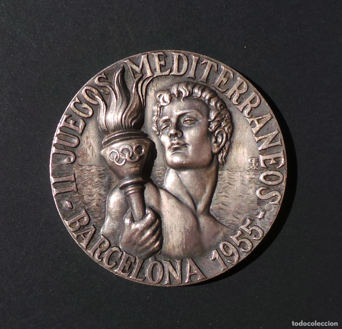 Militaria: MEDALLA CONMEMORATIVA II JUEGOS MEDITERR&Aacute;NEOS, BARCELONA 1955. 108,9 G PLATA LEY.