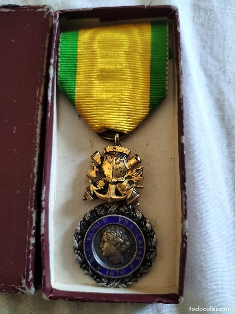 Militaria: Medalla militar modelo 1870. Al valor y disciplina.Francia.1WW ( plata)