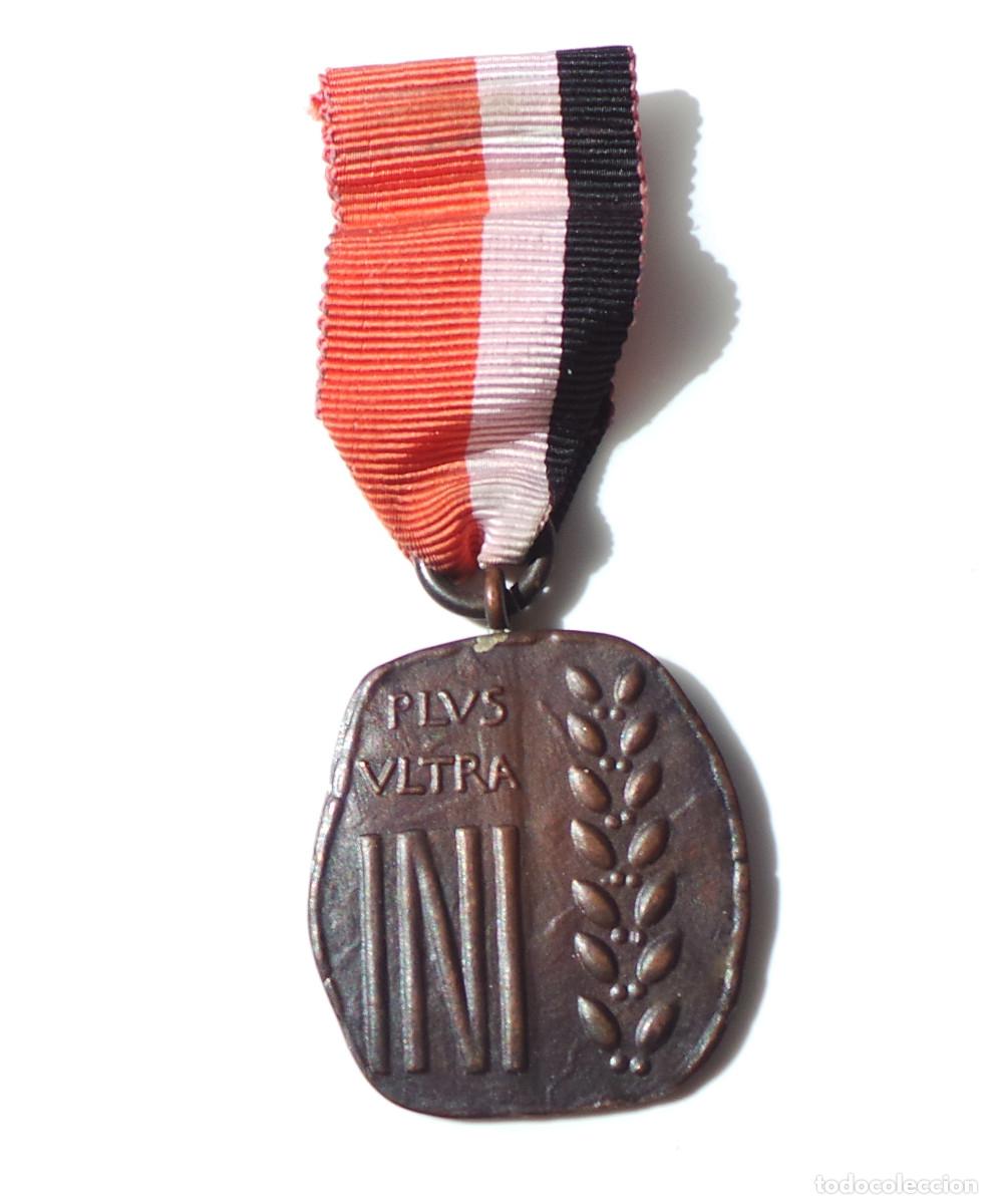Militaria: MEDALLA PLUS ULTRA DEL INSTITUTO NACIONAL DE INDUSTRIA (INI) EN SU CATEGOR&Iacute;A DE BRONCE.