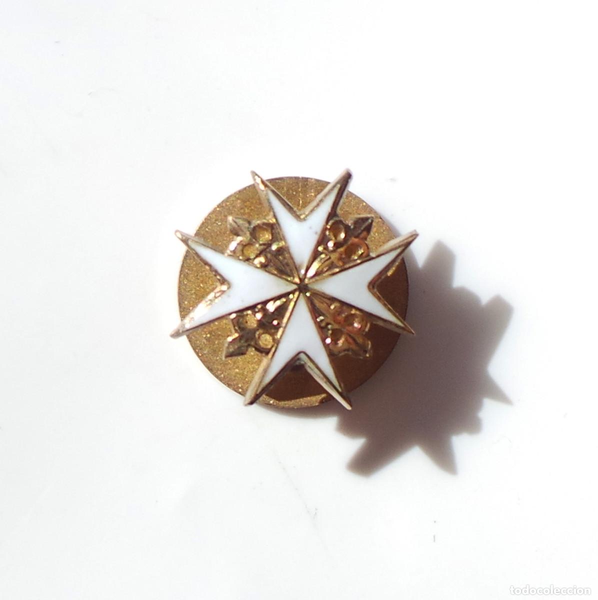 Militaria: MEDALLA DE SOLAPA ORDEN DE LA CRUZ DE MALTA.