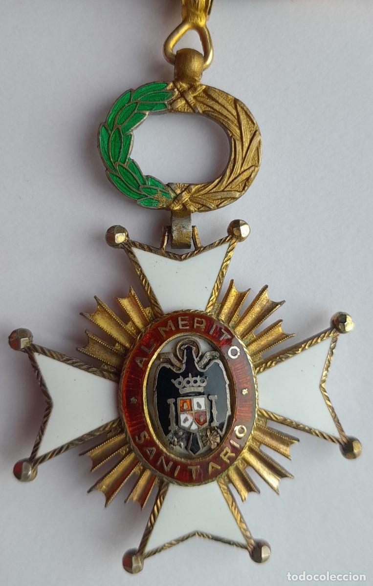 Militaria: Encomienda de la Orden Civil de Sanidad. &Eacute;poca del general Franco.