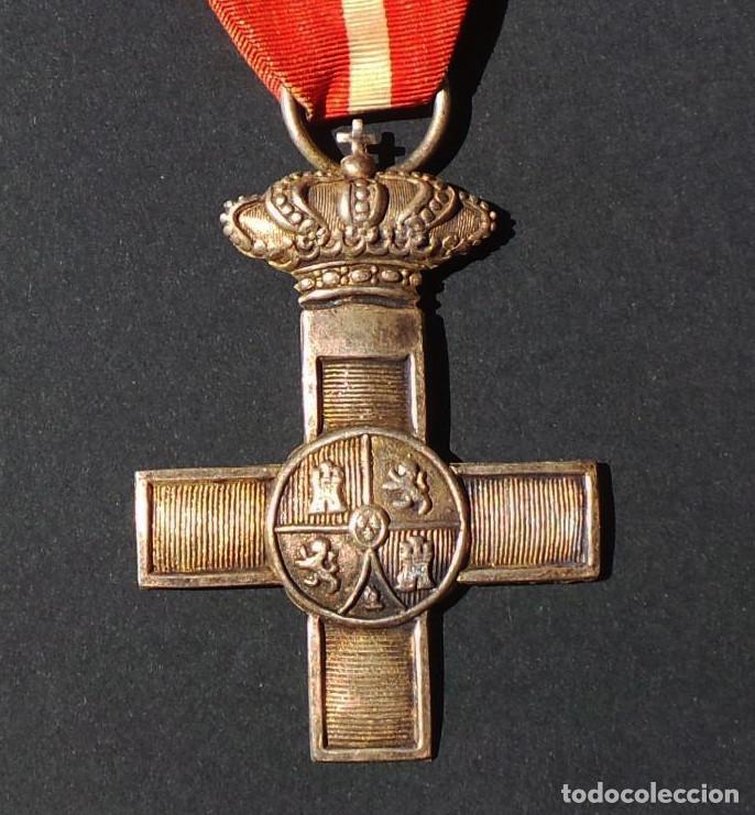 Militaria: CRUZ M&Eacute;RITO MILITAR CON DISTINTIVO ROJO PARA TROPA &Eacute;POCA ALFONSO XIII.