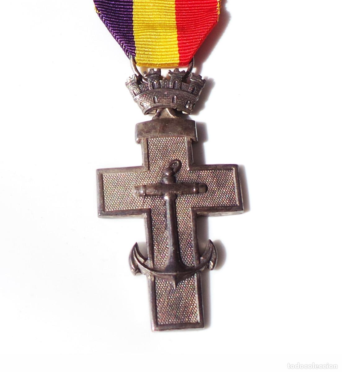 Militaria: CRUZ DEL M&Eacute;RITO NAVAL PERIODO 2&ordm; REP&Uacute;BLICA, PARA TROPA. PLATA DE LEY.