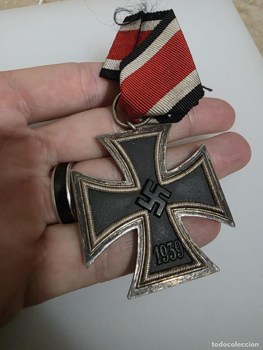 Militaria: Cruz de Hierro 2&ordf; Clase 1939 IIWW alemana con cinta &ndash; Eisernes Kreuz EK2 colecci&oacute;n