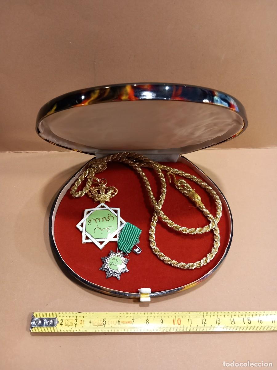 Militaria: LOTE DE 2 MEDALLAS CON SU ESTUCHE (G)