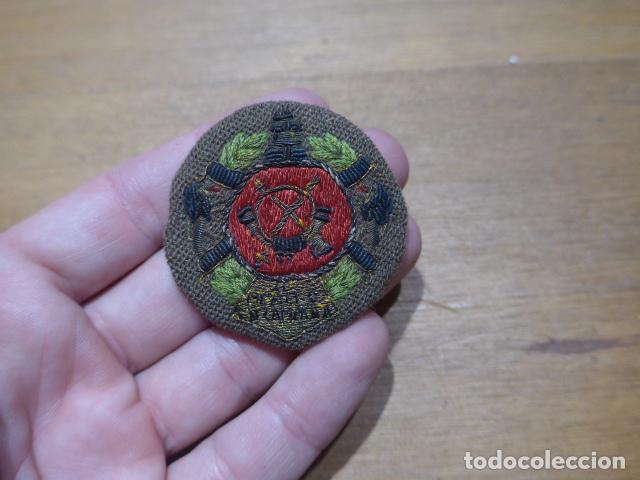 Militaria: Antiguo parche medalla colectiva de infanteria al merito en campa&ntilde;a, original de Guerra civil.