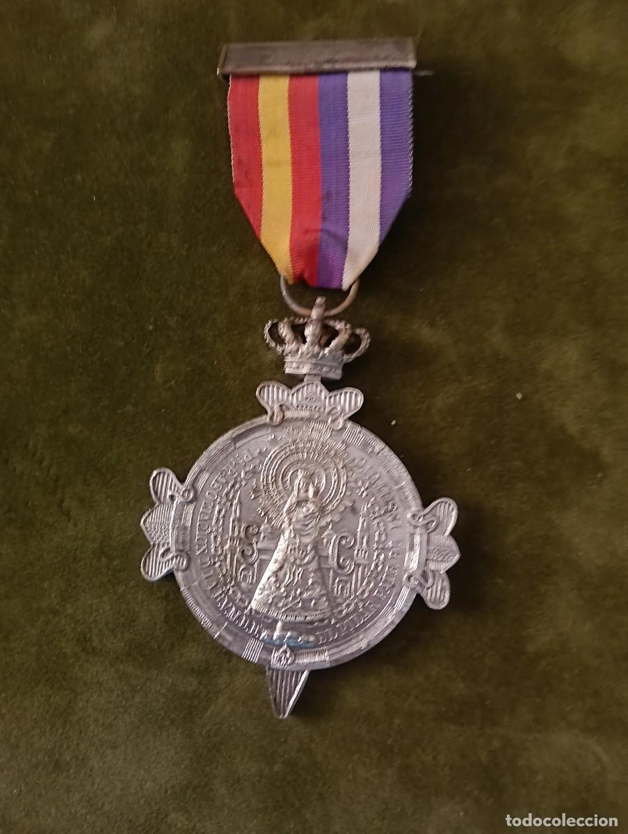 Militaria: MEDALLA GUARDIA CIVIL - N.S. VIRGEN DEL PILAR - MONUMENTO NACIONAL DE ESPA&Ntilde;A AL SAGRADO CORAZON