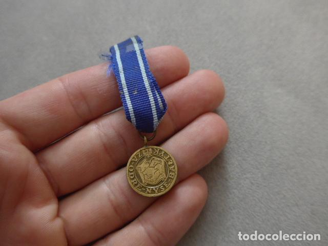 Militaria: Antigua medalla polaca en miniatura de II Guerra Mundial, ODRA NYSA, Polonia. 1945.