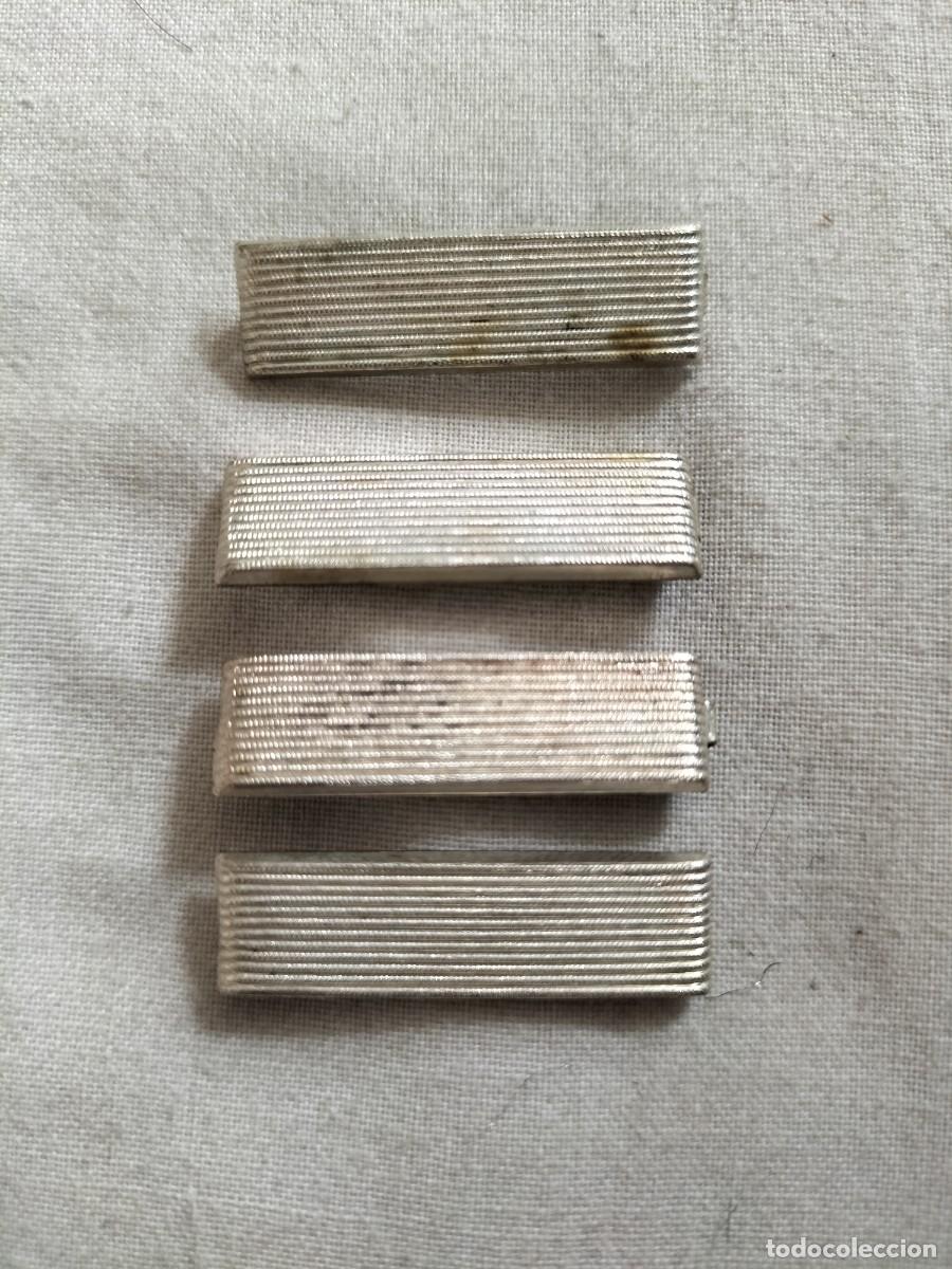 Militaria: 4 barras de cinta / pasador de campa&ntilde;a de medalla militar