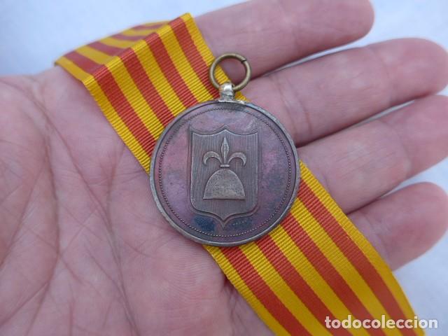Militaria: ANTIGUA MEDALLA DEFENSORES DE PUIGCERDA TERCERA GUERRA CARLISTA - ORIGINAL MODELO VIDAL