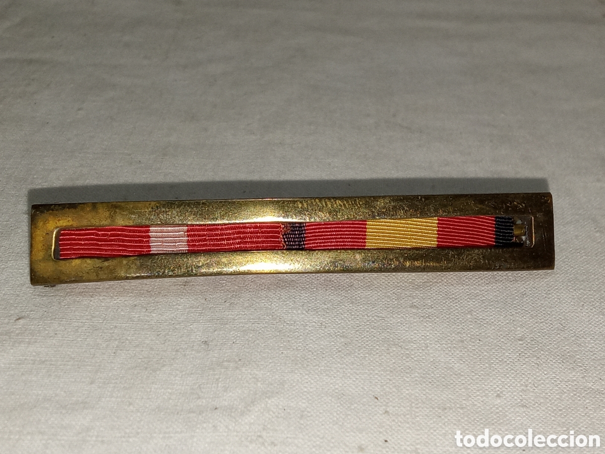 Militaria: ANTIGUO PASADOR DE MEDALLAS ESPA&Ntilde;OL