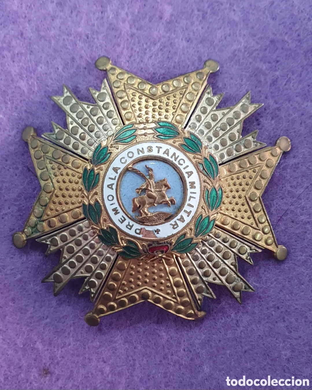 Militaria: SALIDA 0.01&euro;. Insignia medalla Premio a la Constancia Militar. (L57)