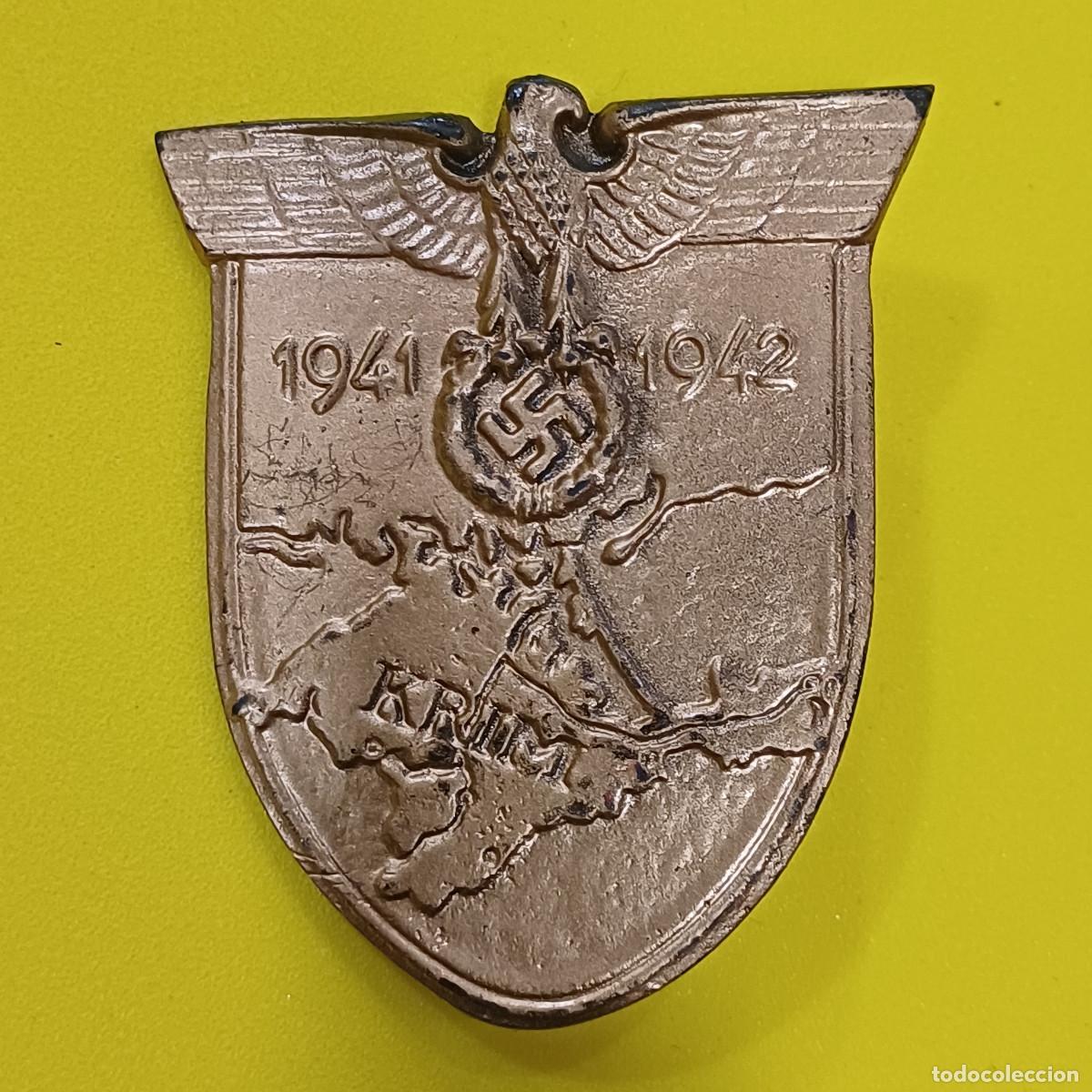 Militaria: ESCUDO DE CAMPA&Ntilde;A DE CRIMEA/EN METAL.