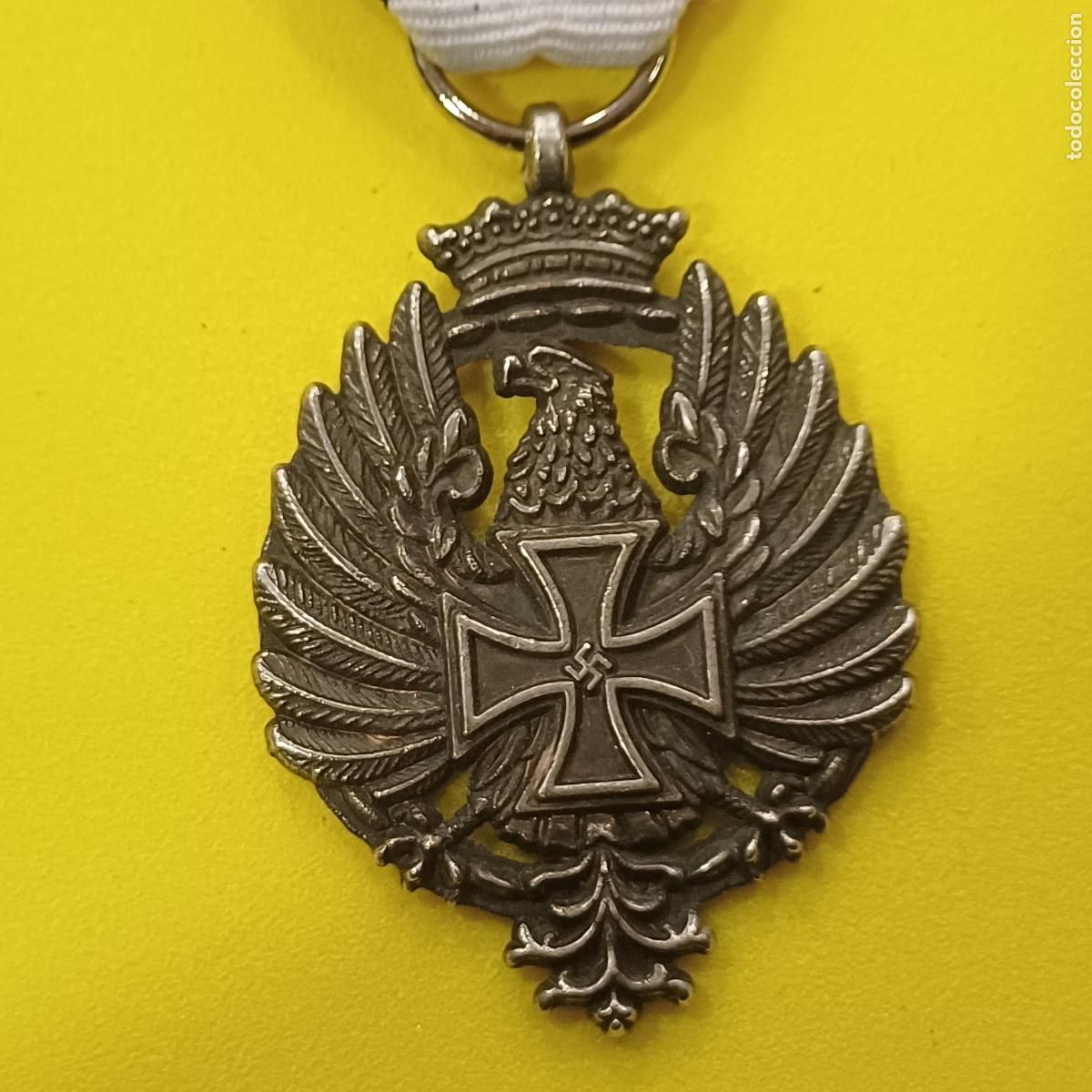 Militaria: MEDALLA ESPA&Ntilde;OLA DIVISION AZUL/EN METAL.