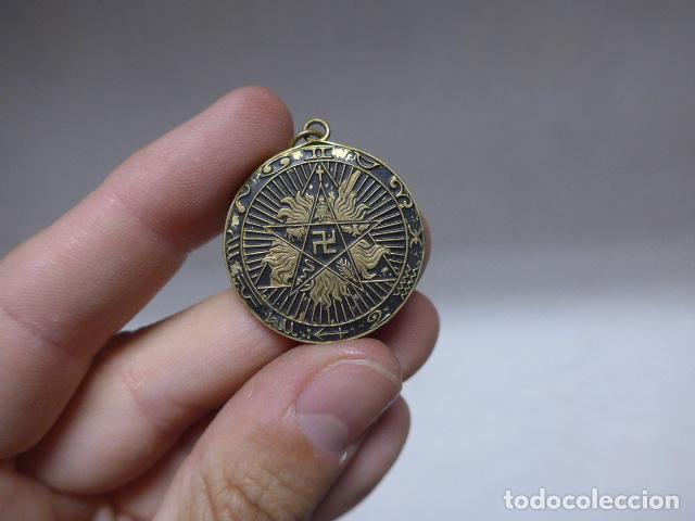 Militaria: Antigua medalla talisman o amuleto a identificar