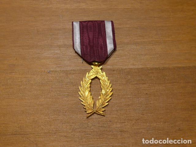 Military Antiques: Antigua medalla belga original de las Palmas academicas, Belgica.