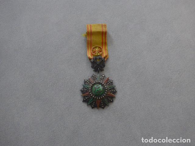 Militaria: Antigua medalla de la Orden de Nichan Iftikhar del Tunez, original, de principios siglo XX