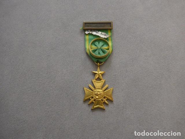 Military Antiques: Antigua medalla Cruz de merito de Guerra del Congo o Zaire, con pasador Operacion Shaba de 1977