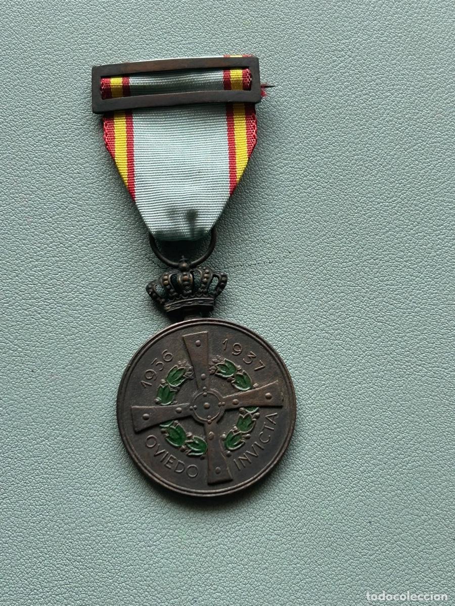 Militaria: Medalla Defensa de Oviedo