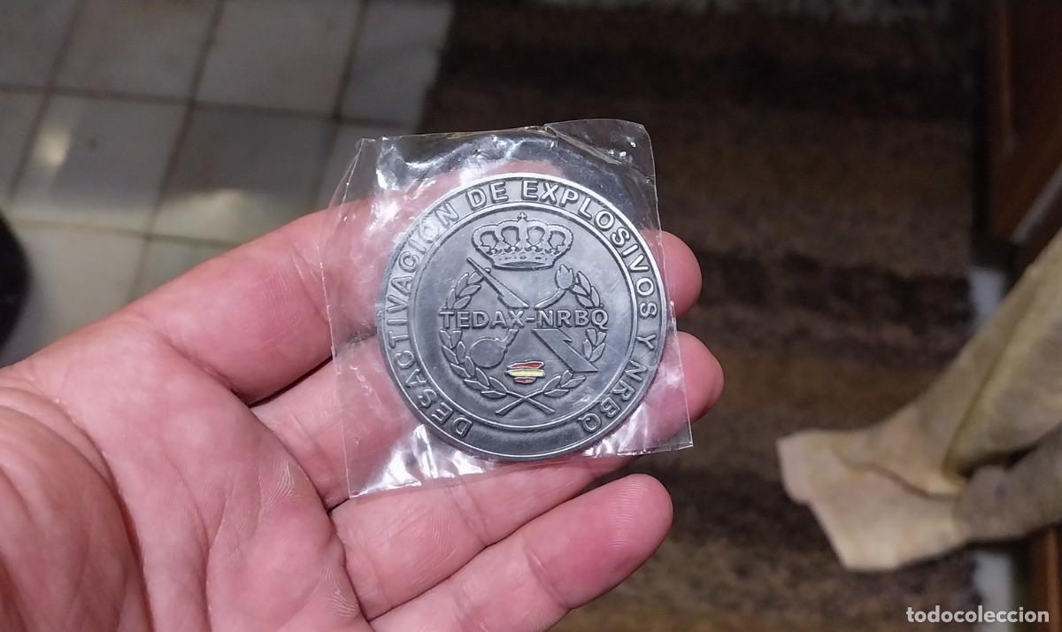 Militaria: MEDALLA METALICA SIN ABRIR POLICIA NACIONAL TEDAX
