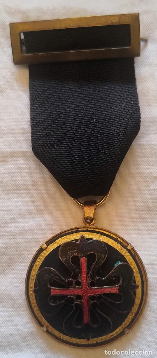 Militaria: MEDALLA ORDEN DE CABALLERIA DE MONTESA.