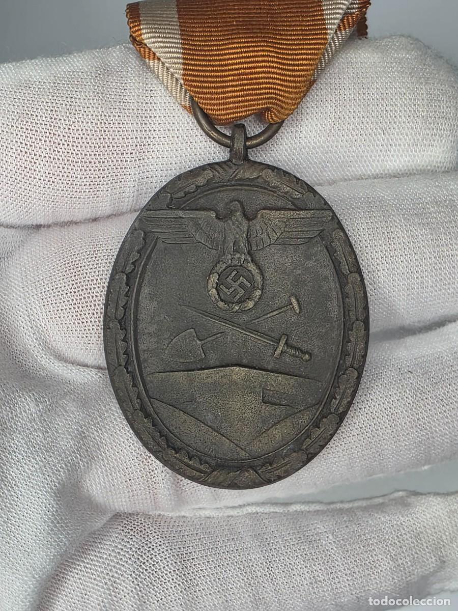 Militaria: Medalla Westwall 1939 &ndash; Deutsches Schutzwall-Ehrenzeichen con cinta IIWW III REICH