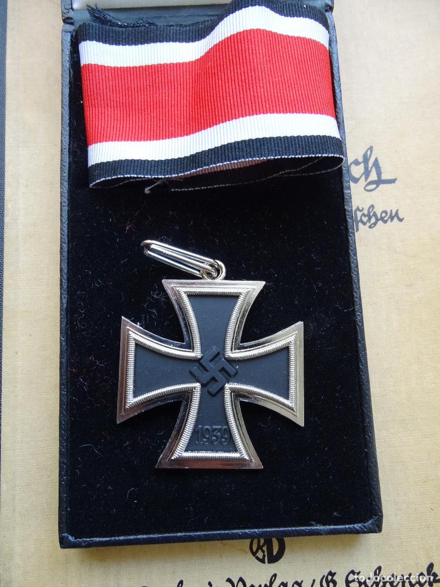 Militaria: MEDALLA CRUZ CABALLERO , CON SU CAJA III TERCER REICH SEGUNDA GUERRRA MUNDIAL
