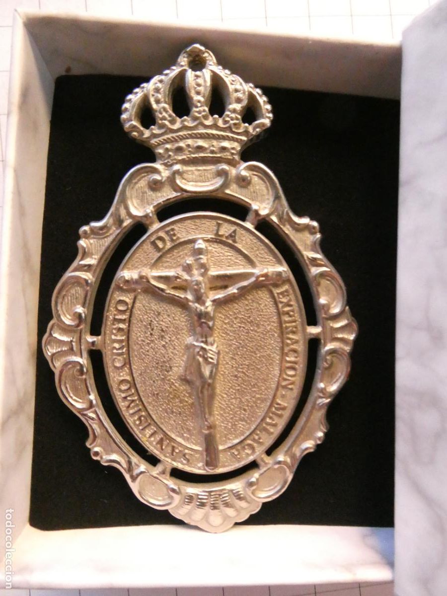 Militaria: MEDALLA RELIGIOSA SEMANA SANTA GUARDIA CIVIL. M&Aacute;LAGA CRISTO PROTECTOR DE LA EXPIRACI&Oacute;N CON CAJA 70GR