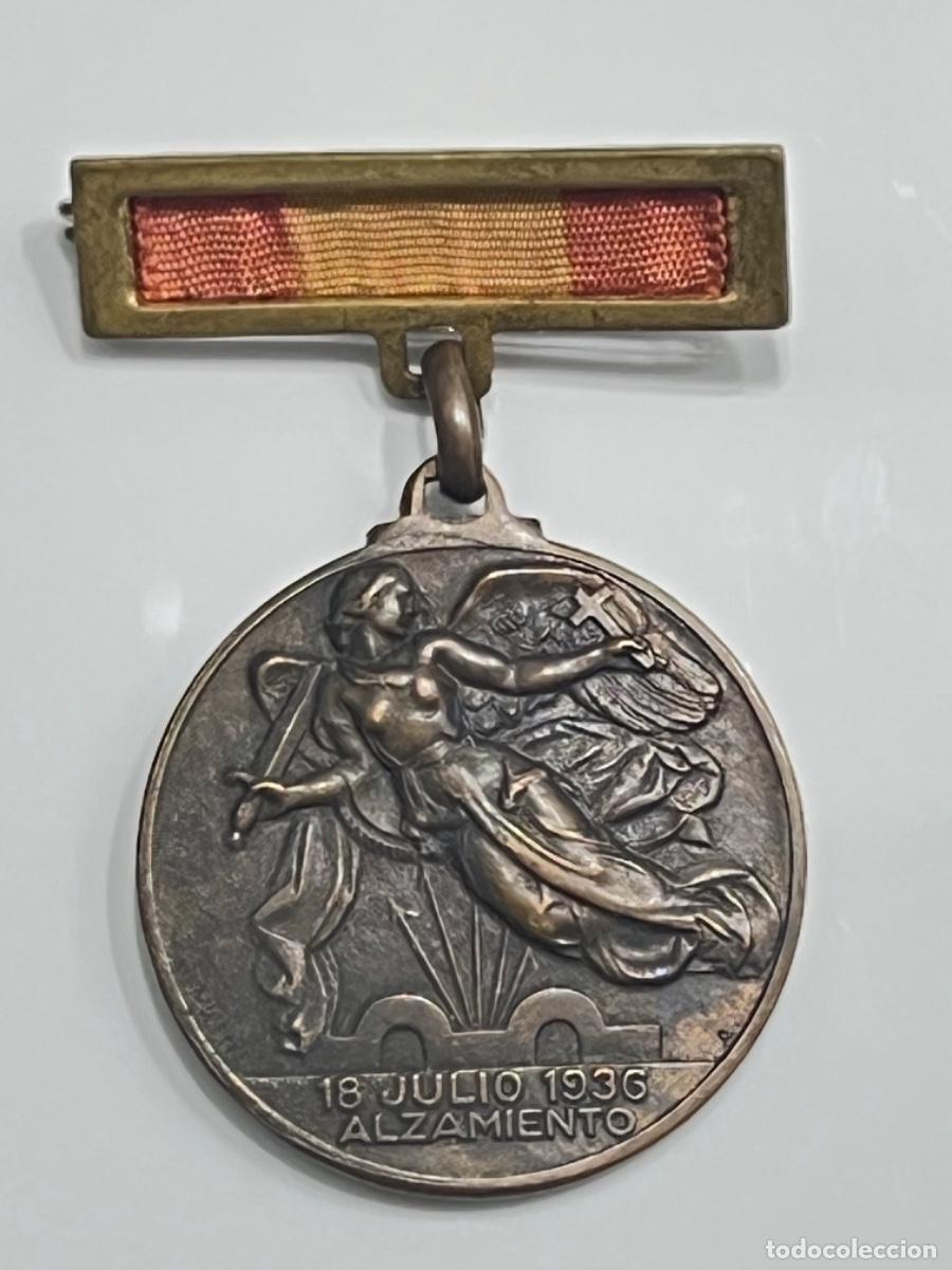 Militaria: Medalla ESPA&Ntilde;A 18 JULIO 1936 ALZAMIENTO 1 ABRIL 1939 VICTORIA