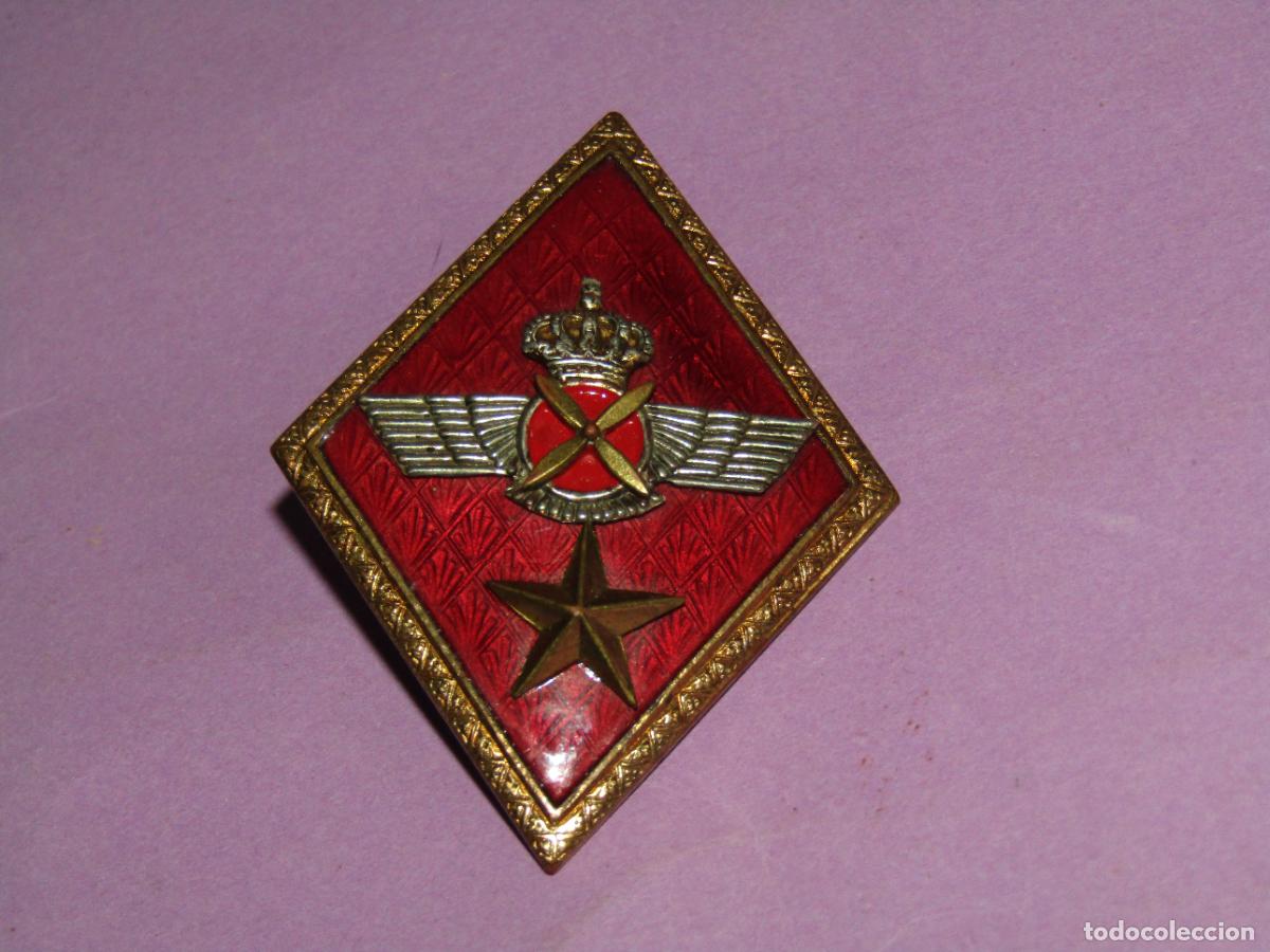 Militaria: Antiguo Rombo Rokiski en Lat&oacute;n y Esmalte del Ej&eacute;rcito del Aire de la Firma CELADA
