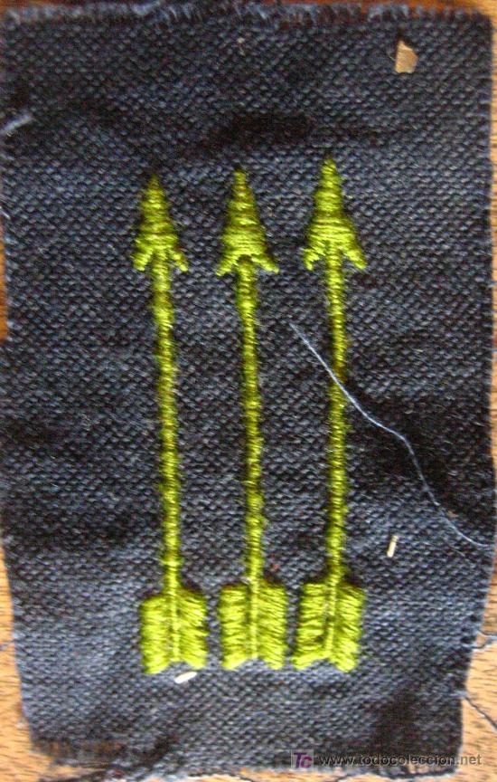 Militaria: Parche de Falange - Foto 1