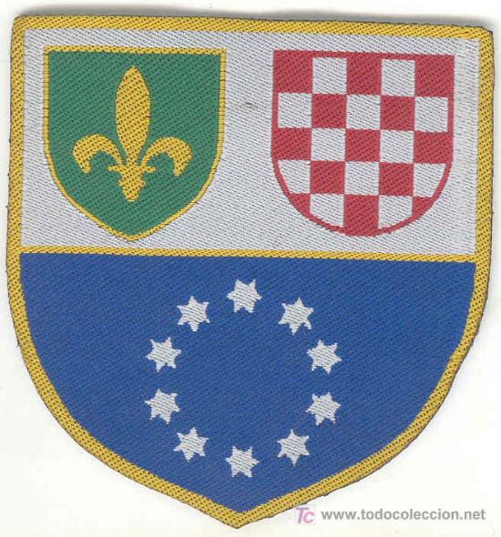 Militaria: BOSNIA. Guerra de los Balcanes. Insignia de tela de la Federaci&oacute;n Croato-Musulmana
