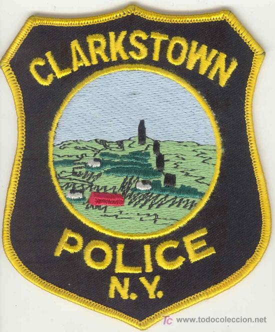 Military Antiques: ESTADOS UNIDOS. Insignia de tela. Polic&iacute;a. Clarkstown Police.