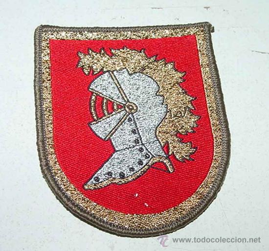 Militaria: ANTIGUO PARCHE DE TELA, CON EMBLEMA MILITAR - MIDE 7,5 X 6,2 CMS.